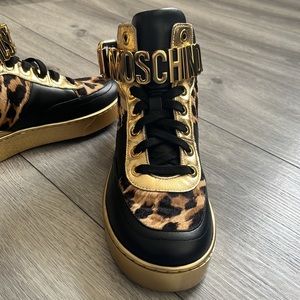Moschino womens leopard style sneaker’s size 37 eu new 100% original